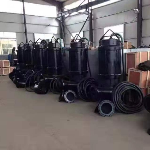Máy bơm bùn chìm 15 kW với cửa ra thải DN100 và hợp kim cao crôm để xử lý bùn mài