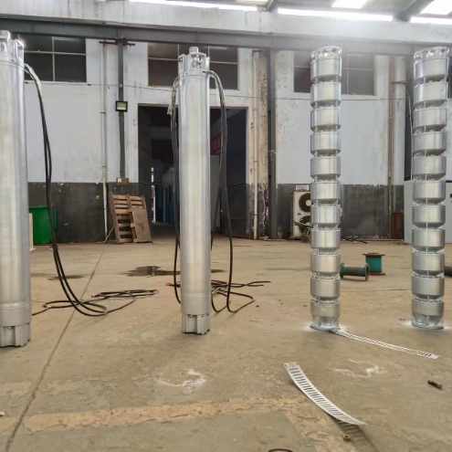 Bơm chìm bằng thép không gỉ 140 kW với cột áp 220 m và lưu lượng 136 m³/h cho ứng dụng giếng sâu